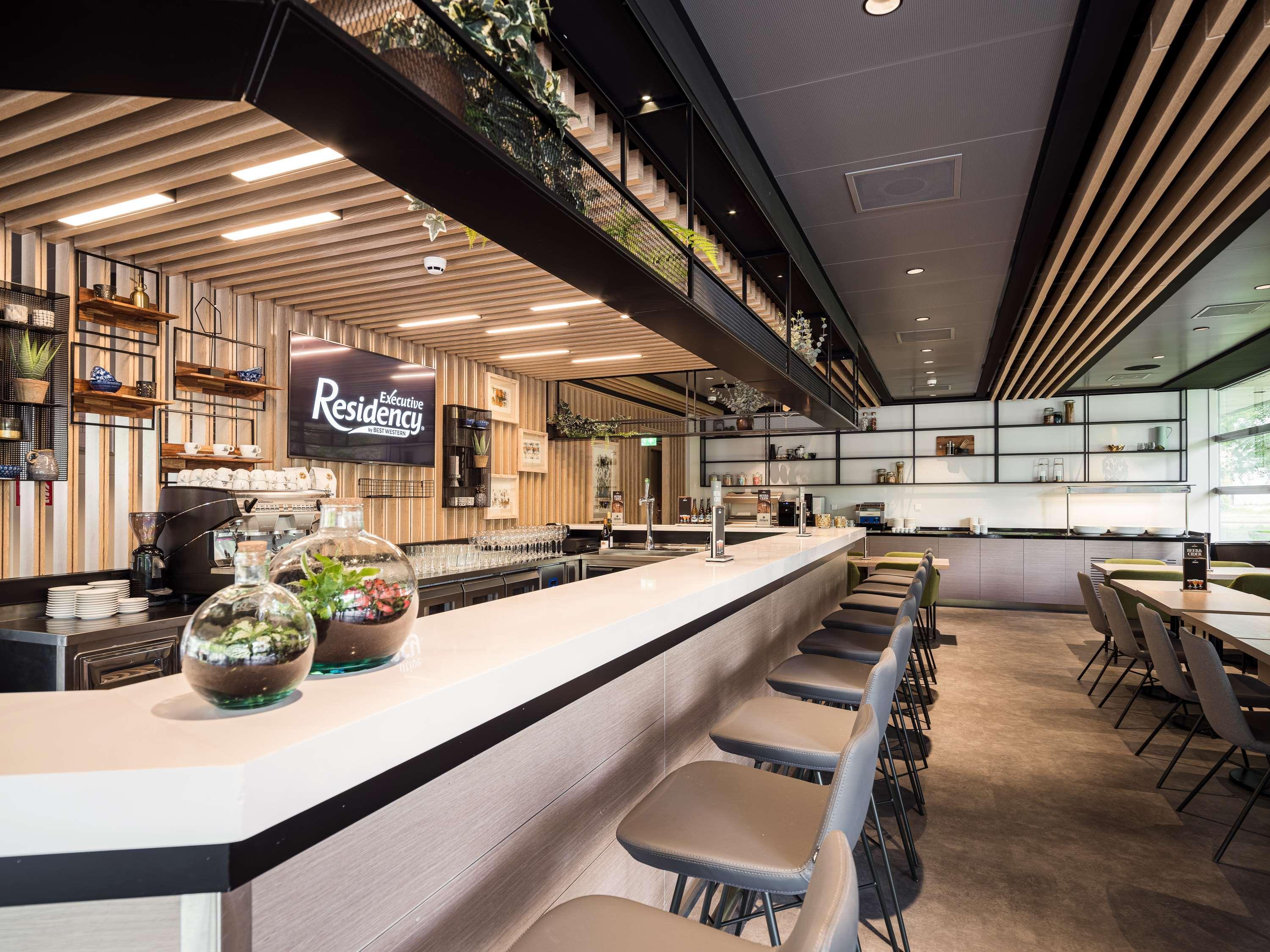 Executive Residency By Best Western Amsterdam Airport โฮฟด์ดอร์ป ภายนอก รูปภาพ